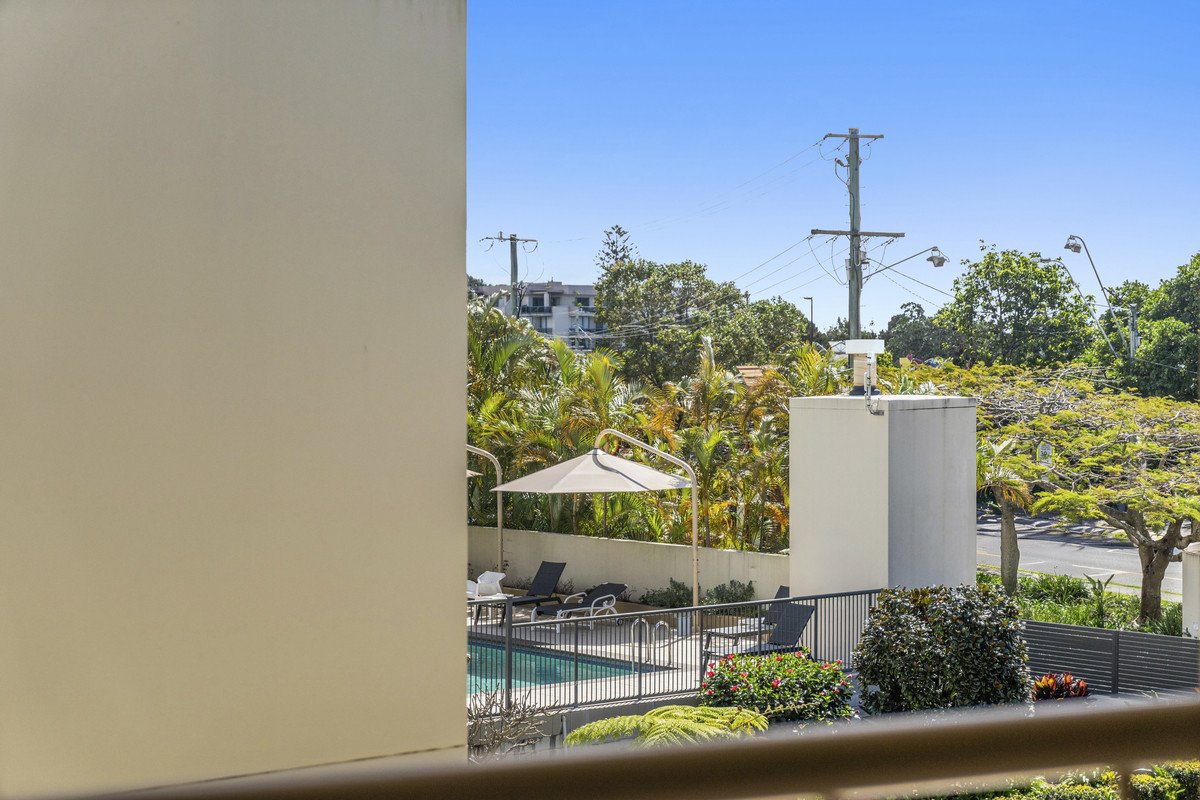 50/4 Park Avenue Burleigh Heads 24