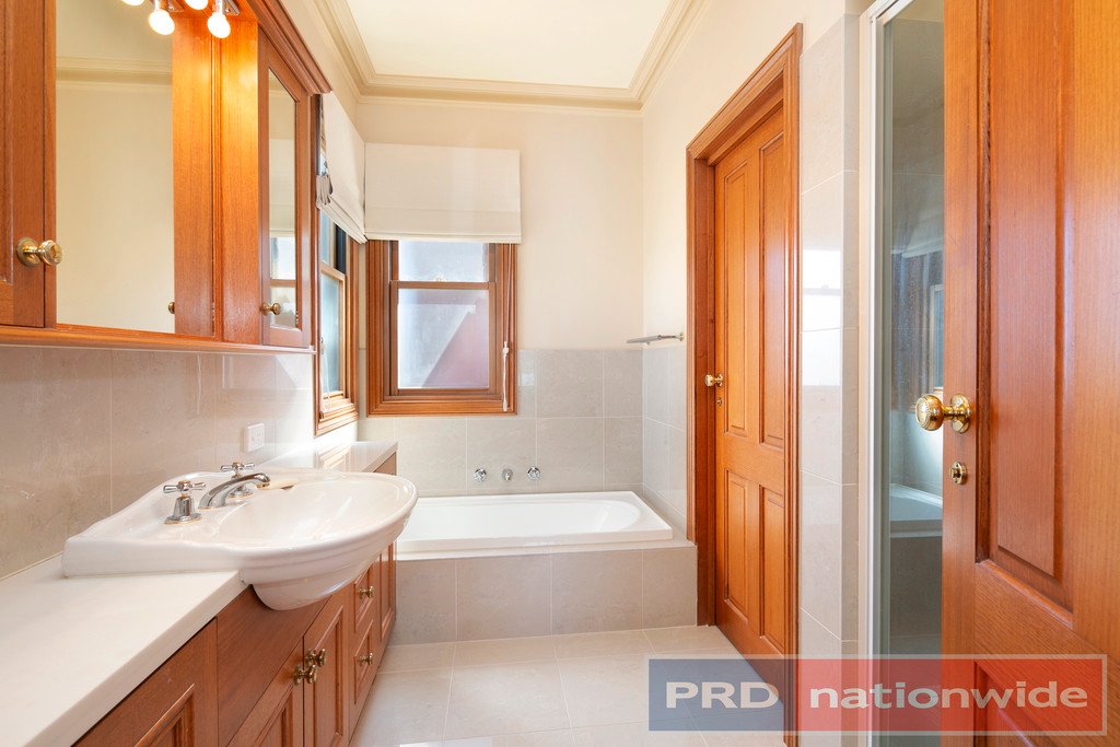 504 Wendouree Parade LAKE WENDOUREE 14