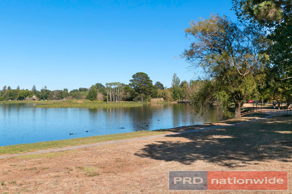 504 Wendouree Parade LAKE WENDOUREE 18