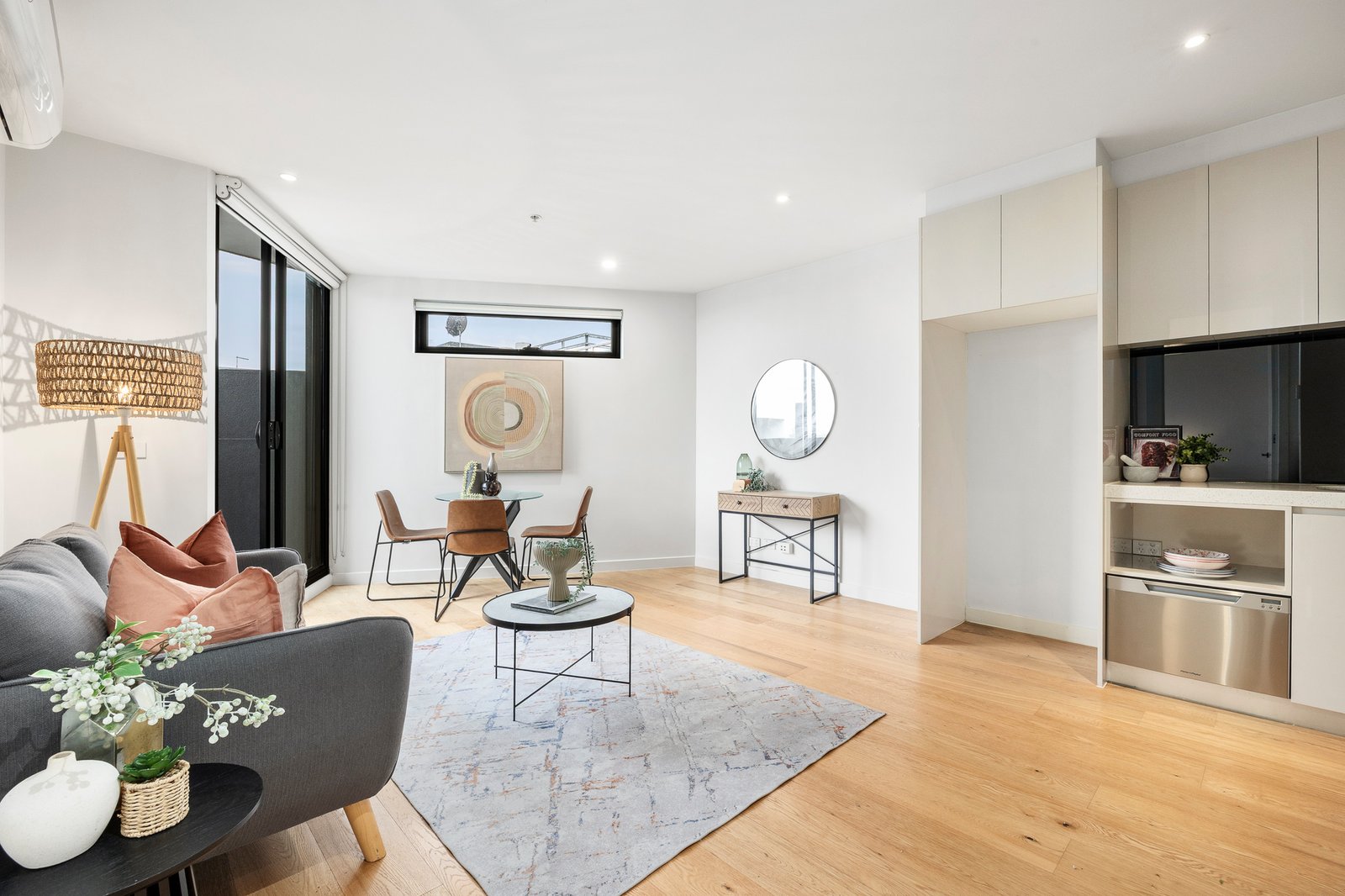 Gallery: 504/77 Nott Street