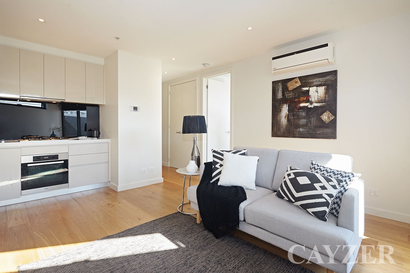 Gallery: 504/77 Nott Street