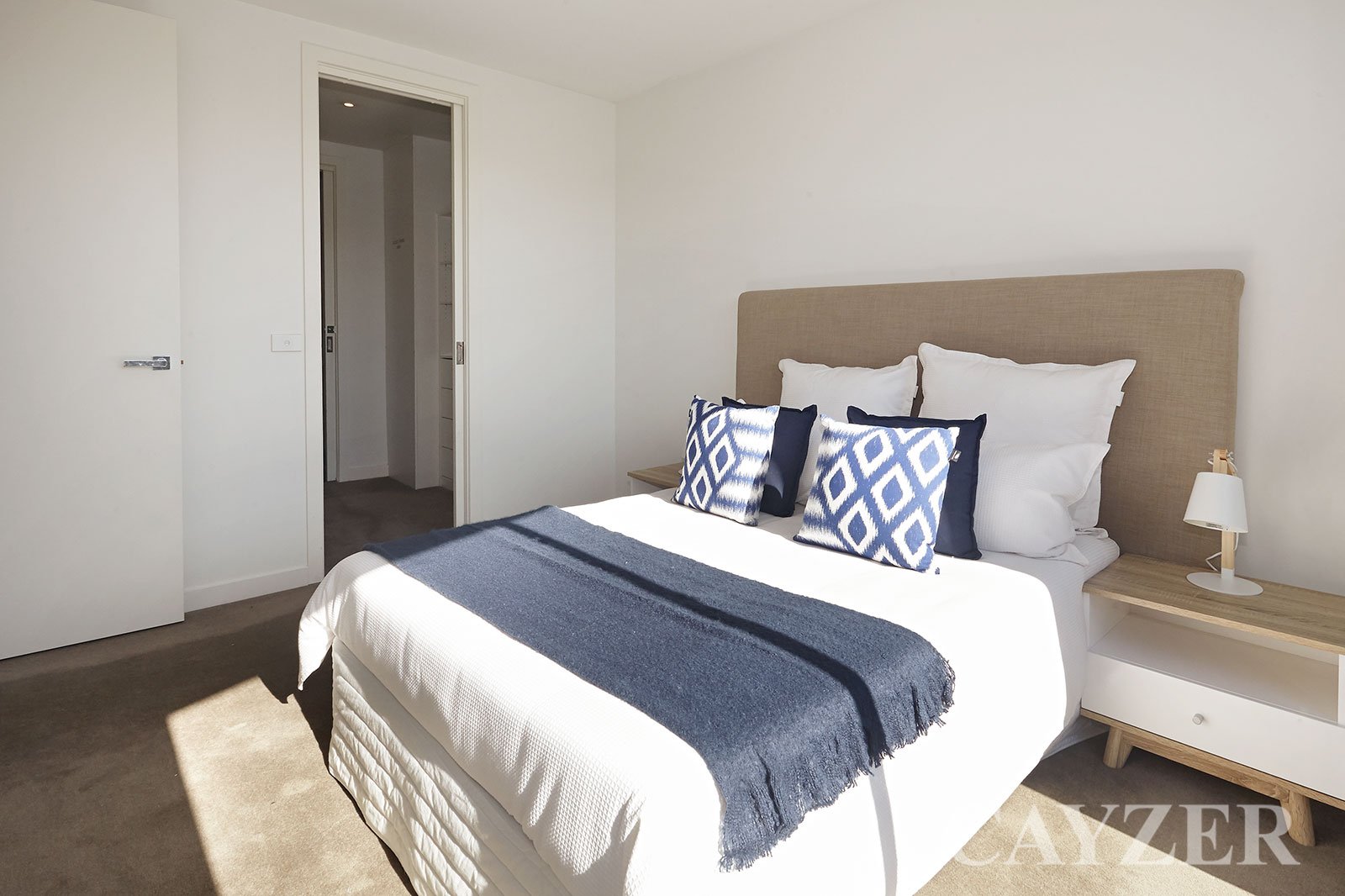 Gallery: 504/77 Nott Street