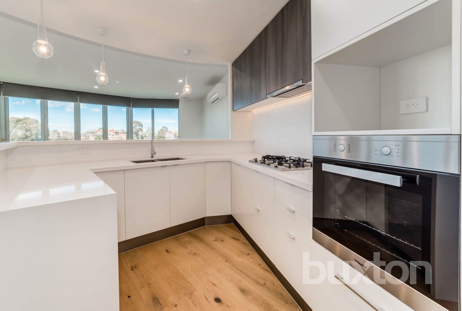 Gallery: 505/1615 Malvern Road
