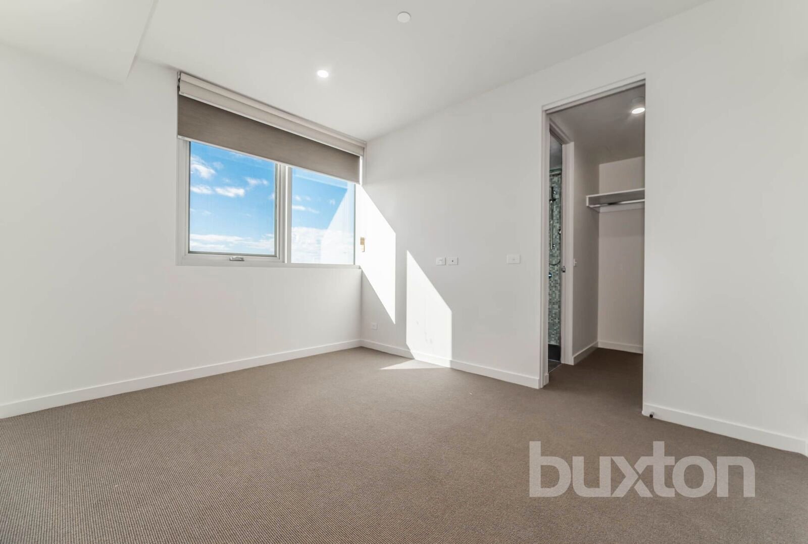Gallery: 505/1615 Malvern Road