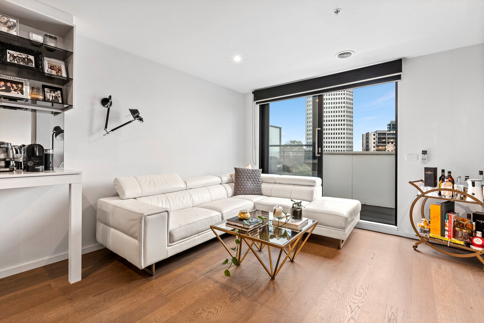 Gallery: 505/1a Peel Street