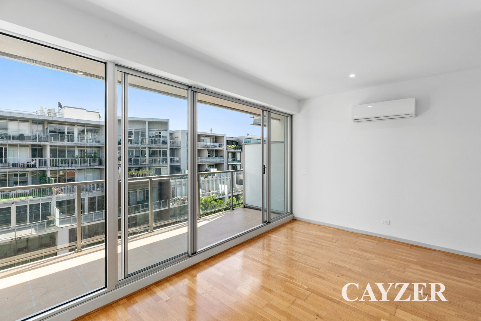 Gallery: 505/54 Nott Street