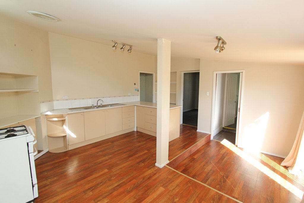 506 Bond Street GOLDEN POINT 2