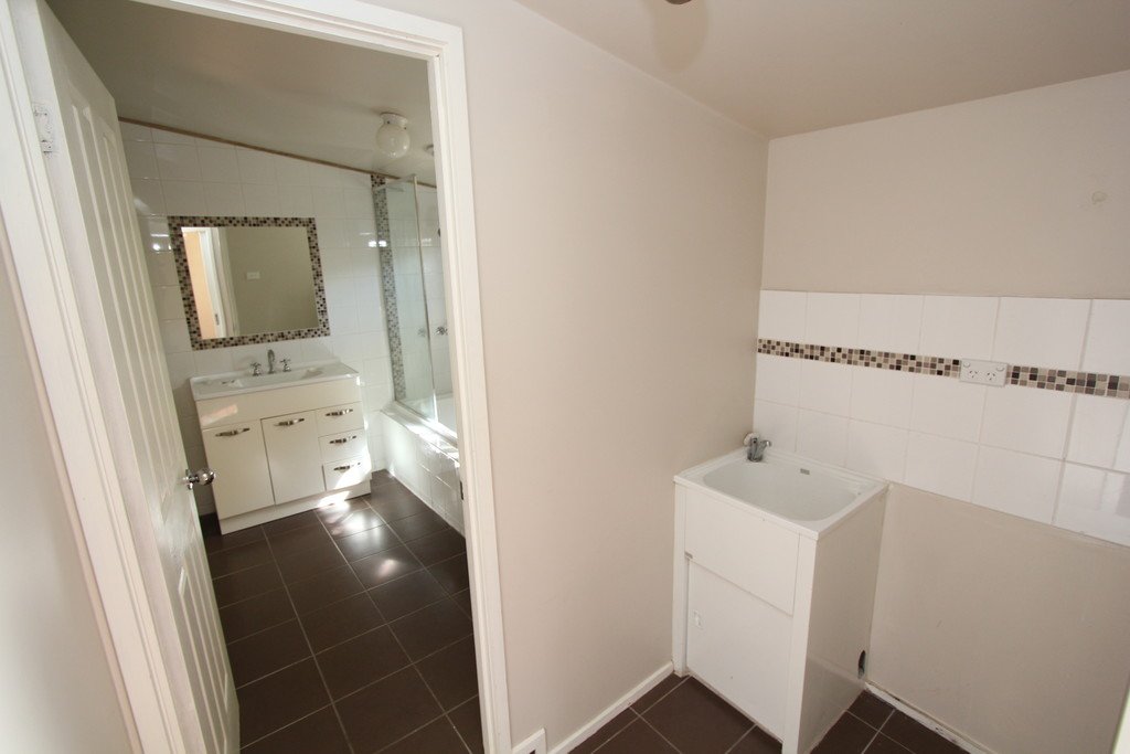 506 Bond Street GOLDEN POINT 9