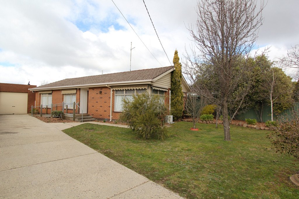 506 Gillies Street North WENDOUREE 2