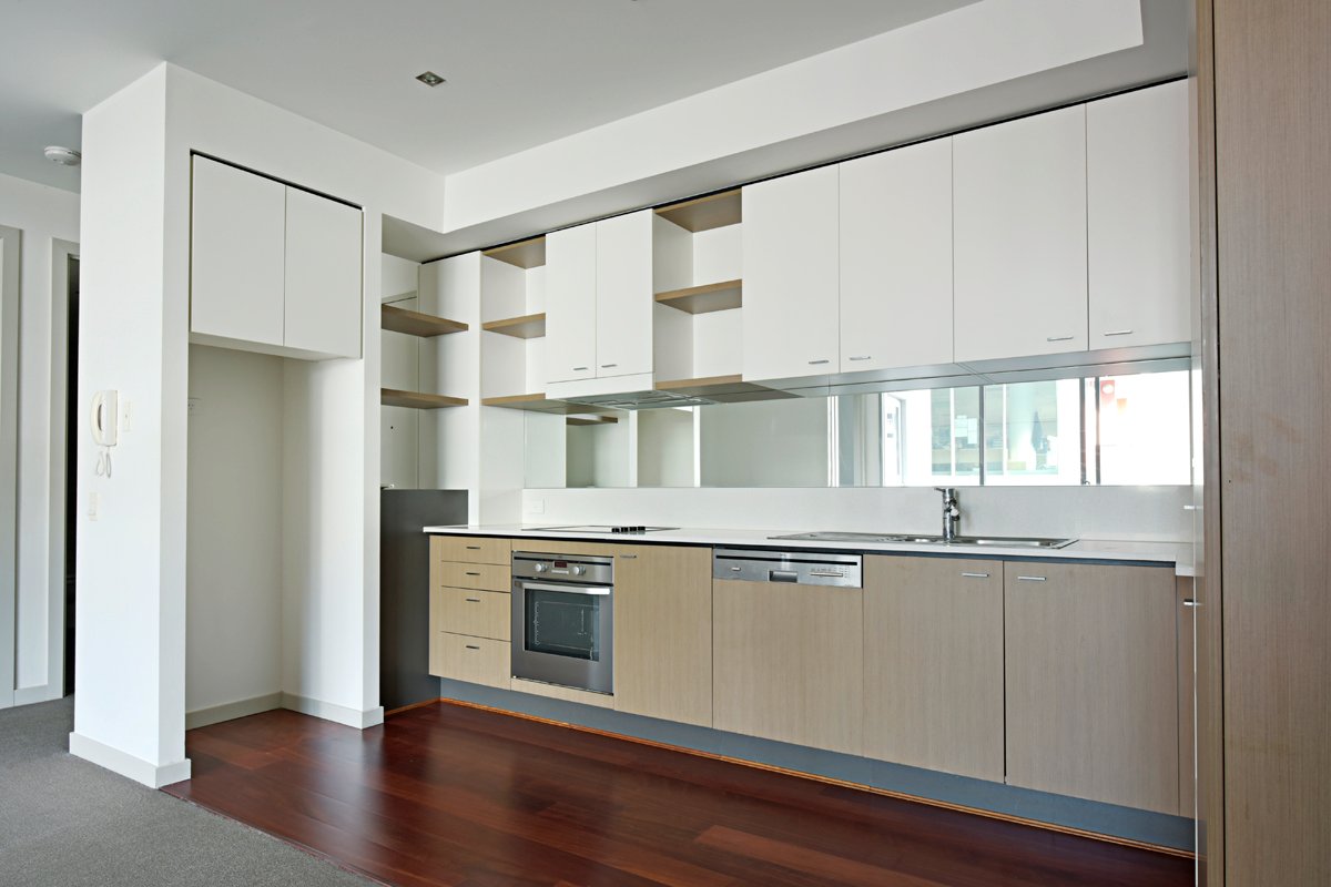 Gallery: 506/12 Yarra Street
