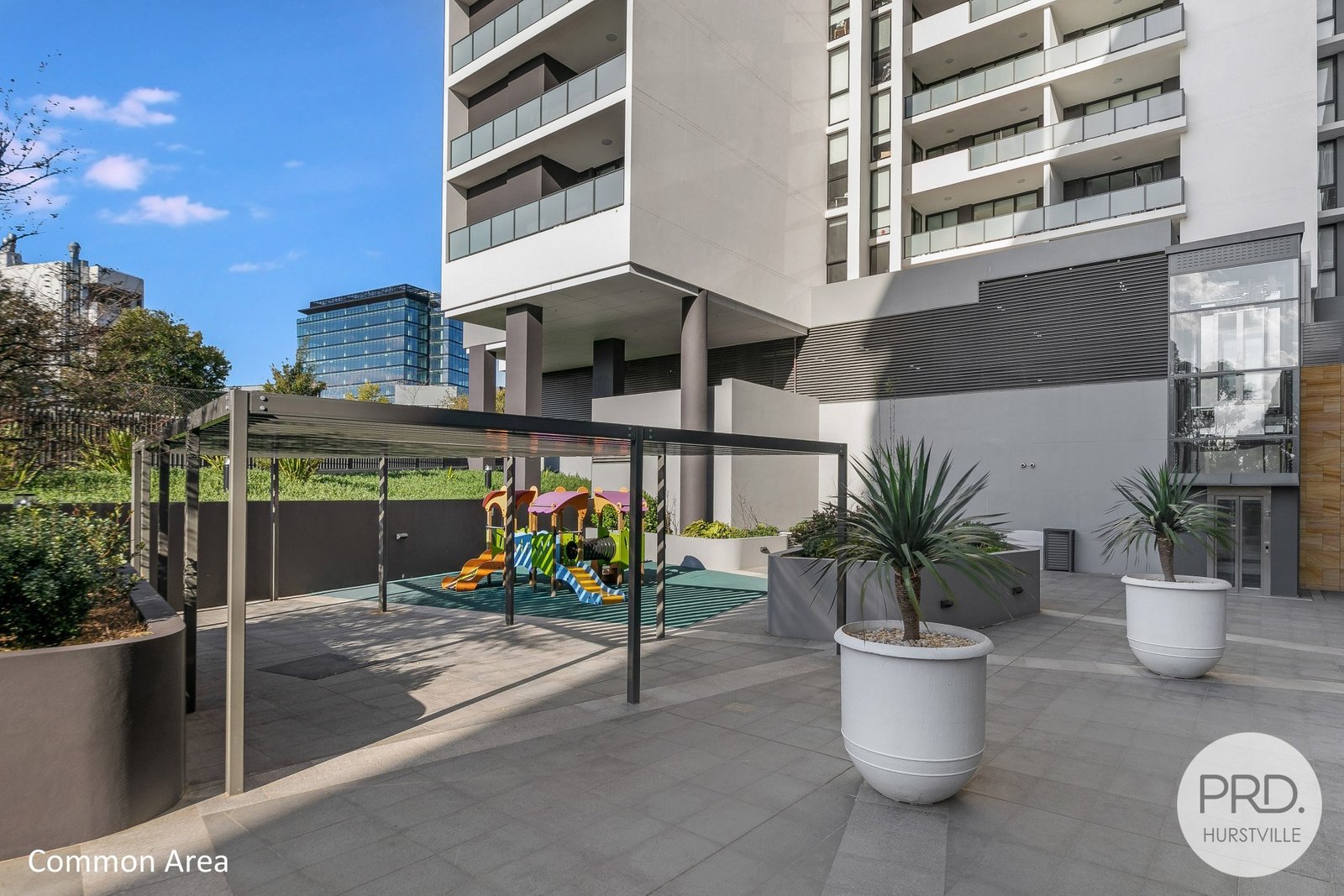 506/20 Woniora Road HURSTVILLE 8