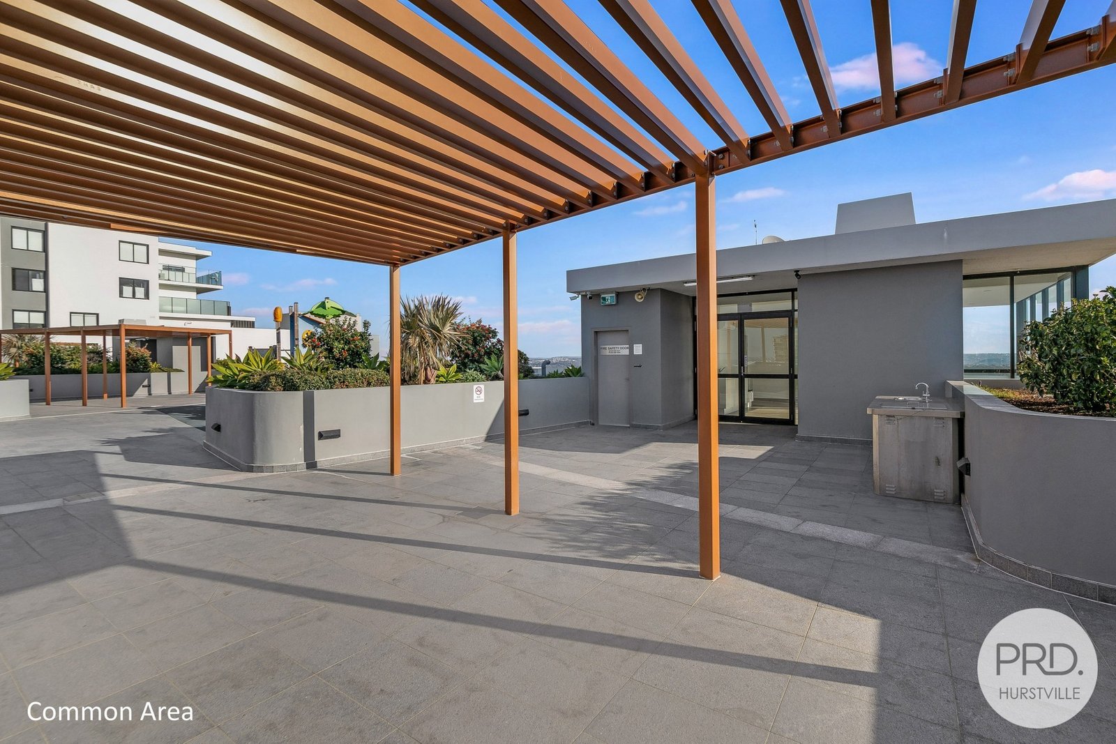 506/20 Woniora Road HURSTVILLE 9