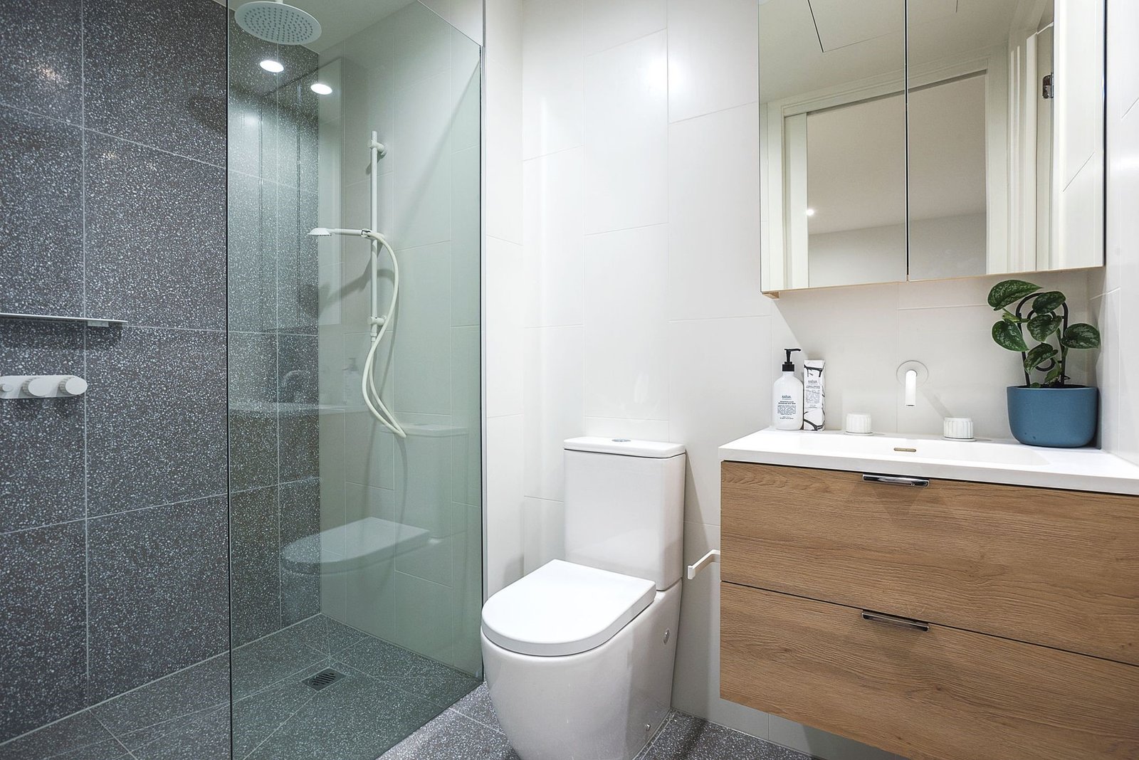 Real Estate and Property in 506/241 Glen Huntly Road, Elsternwick, VIC