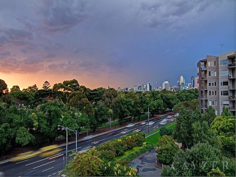 Gallery: 506/26 Queens Road
