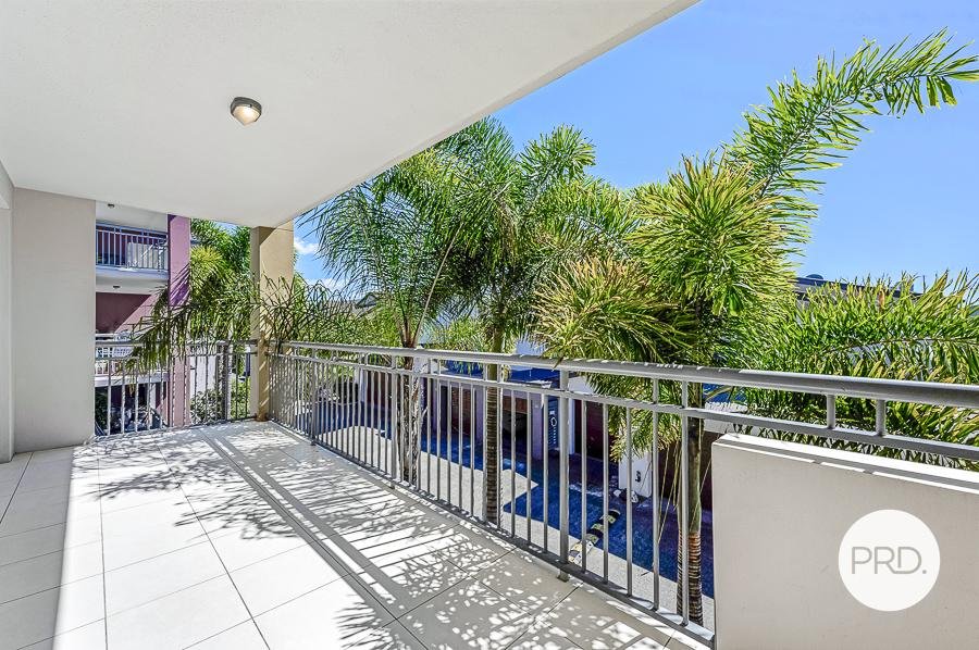 506/33 Clark Street BIGGERA WATERS 2