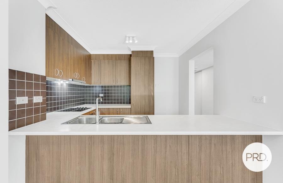 506/33 Clark Street BIGGERA WATERS 4