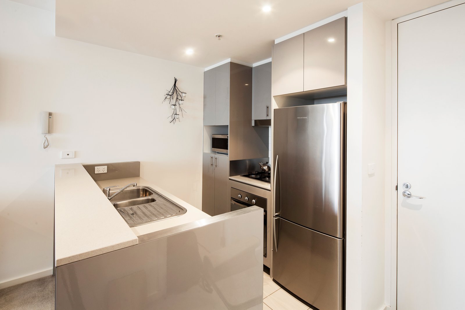 Gallery: 506/55 Bay Street