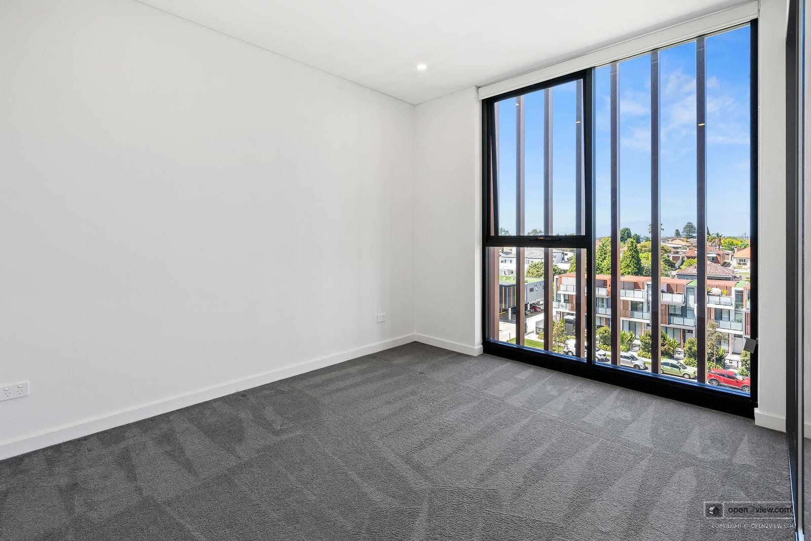 506/7 Garrigarrang Avenue KOGARAH 4
