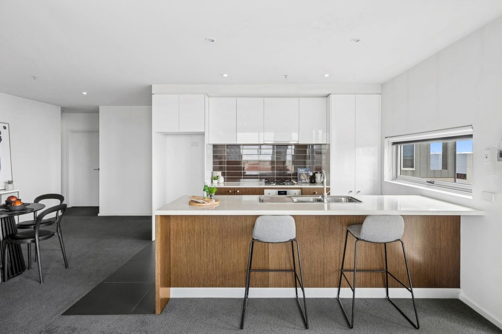 Gallery: 506/8 Gheringhap Street