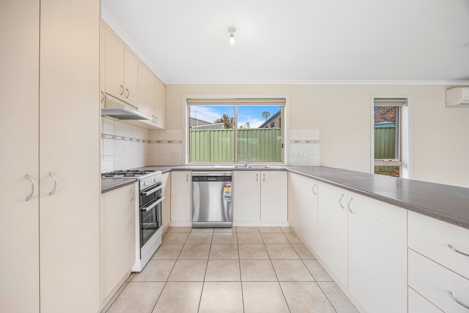 Gallery: 507 Rodier Street