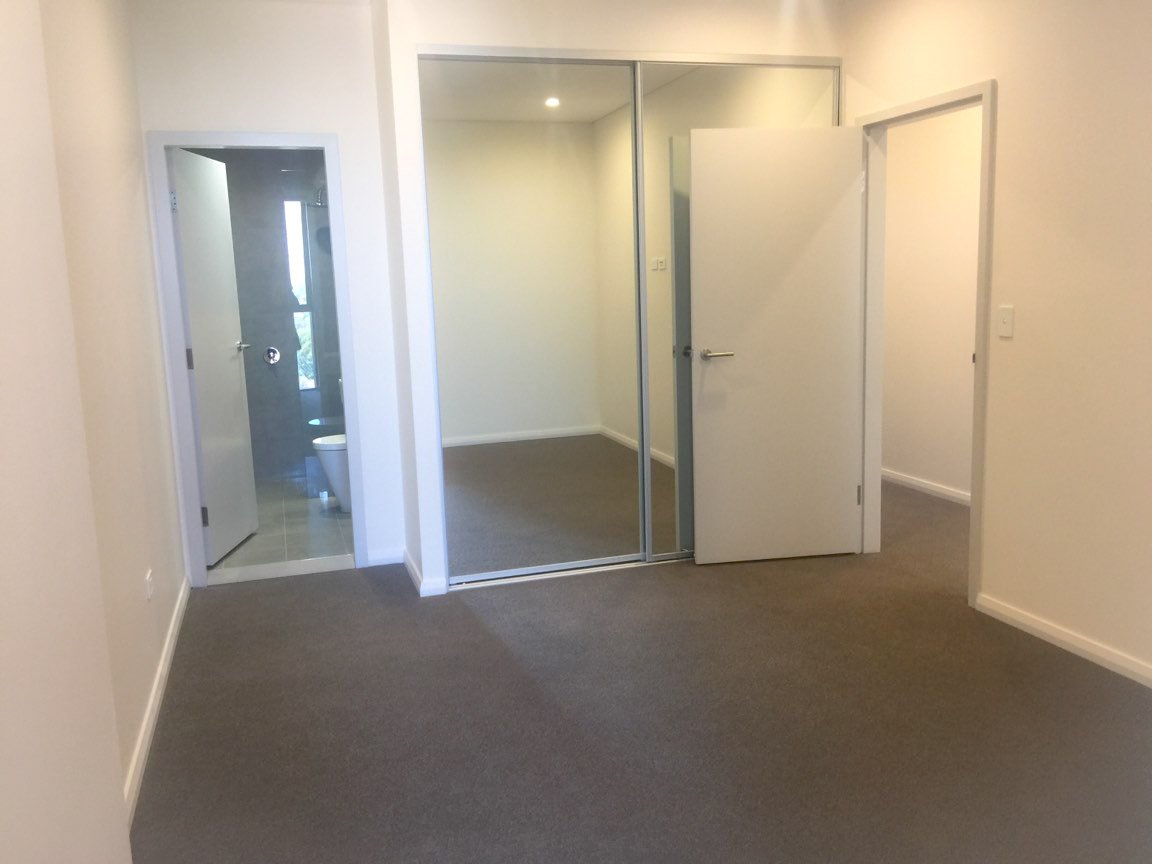 507/12 Woniora Rd  HURSTVILLE 4