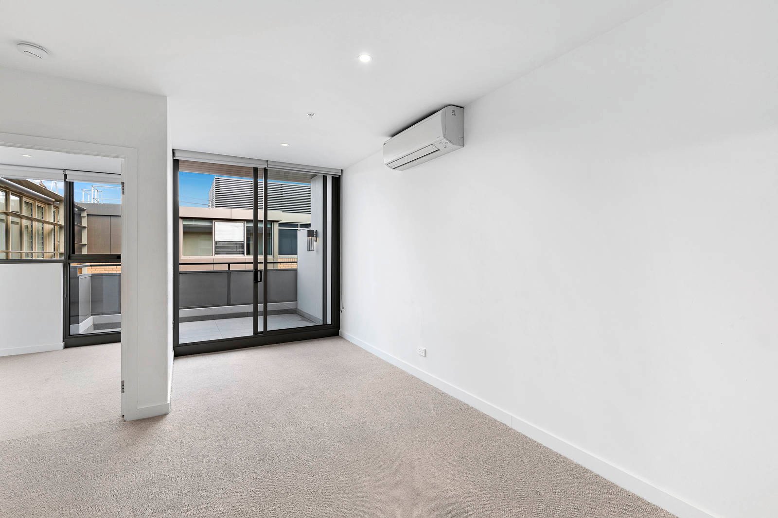 Real Estate and Property in 507/15 Bond Street, Caulfield North, VIC