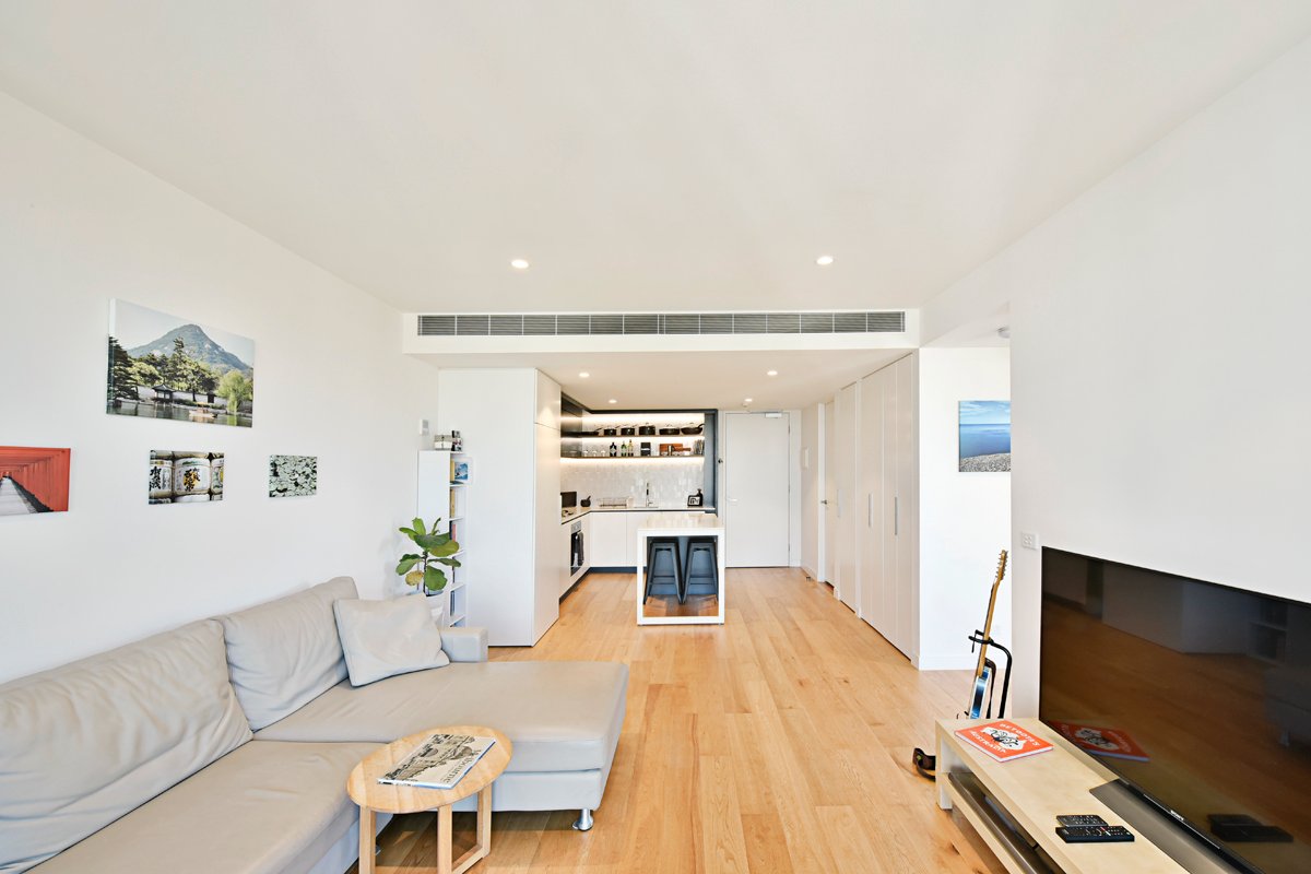 Gallery: 507/158 Smith Street