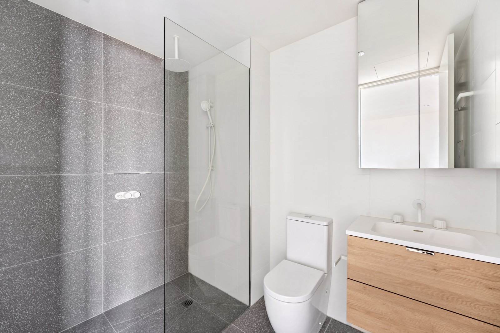 Real Estate and Property in 507/241 Glen Huntly Road, Elsternwick, VIC