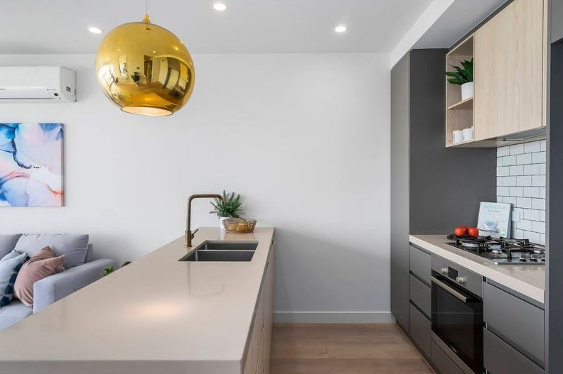 Gallery: 507/242 High Street