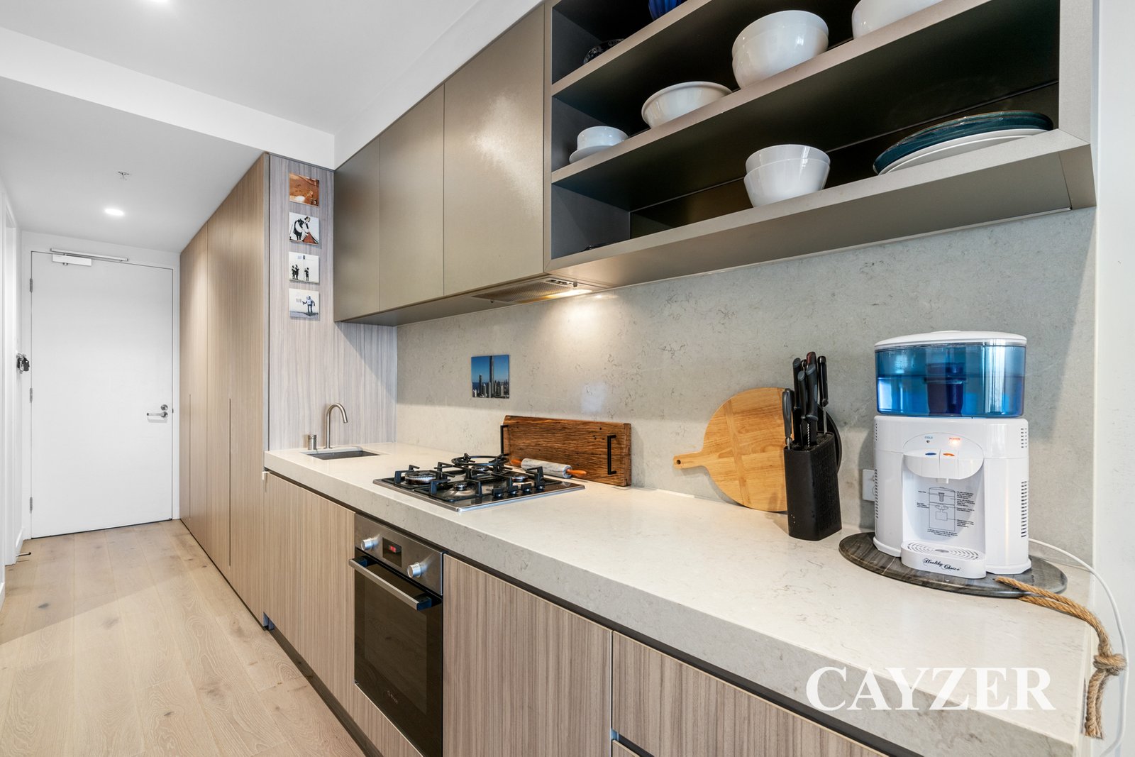 Gallery: 507/320 Plummer Street