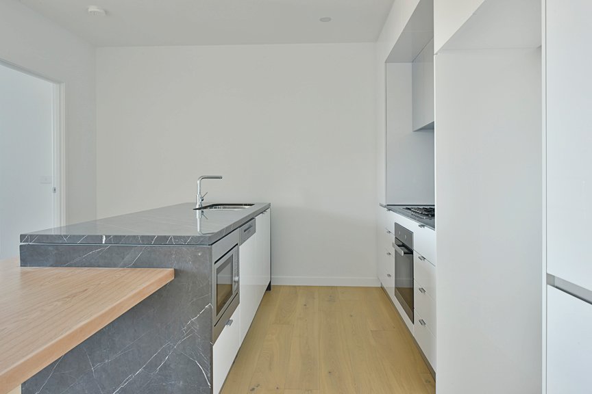 Gallery: 507/5 Sovereign Point Court