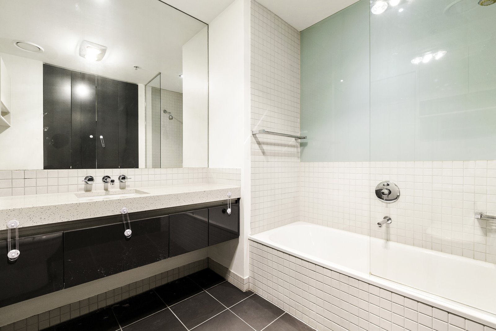 Gallery: 507G/93 Dow Street