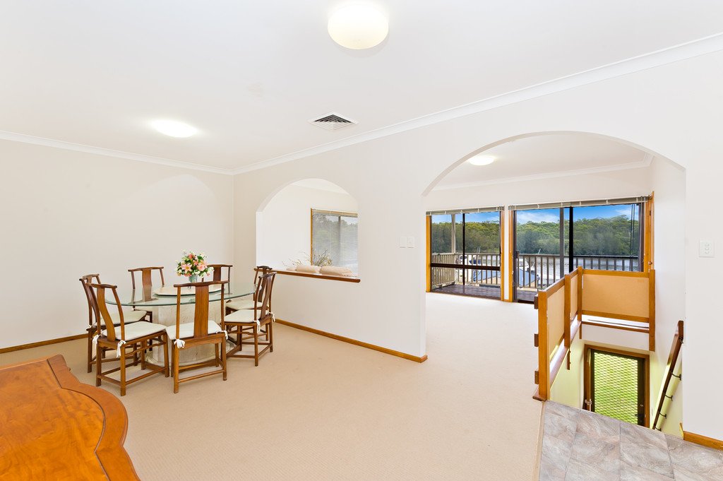 508 Henry Lawson Drive EAST HILLS 3