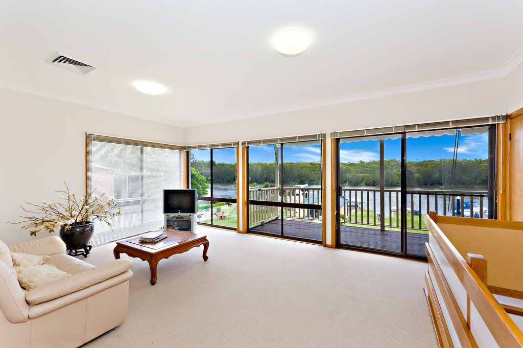 508 Henry Lawson Drive EAST HILLS 5