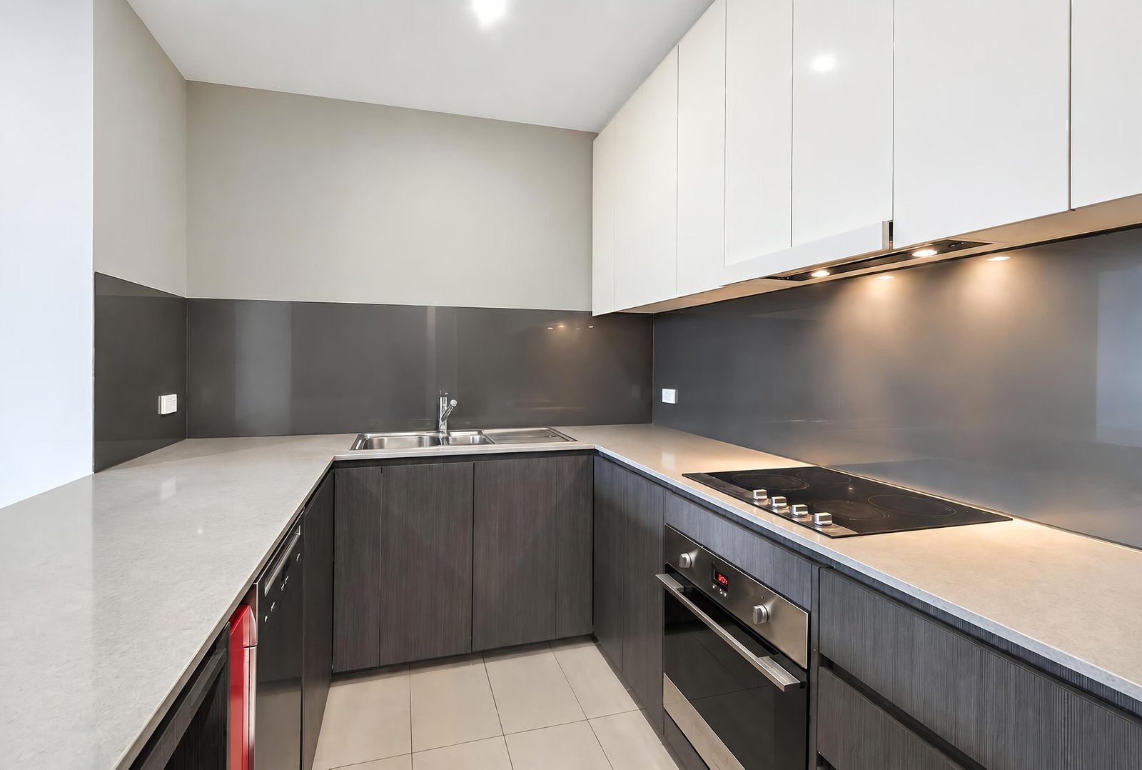 Gallery: 508/3 Remington Drive