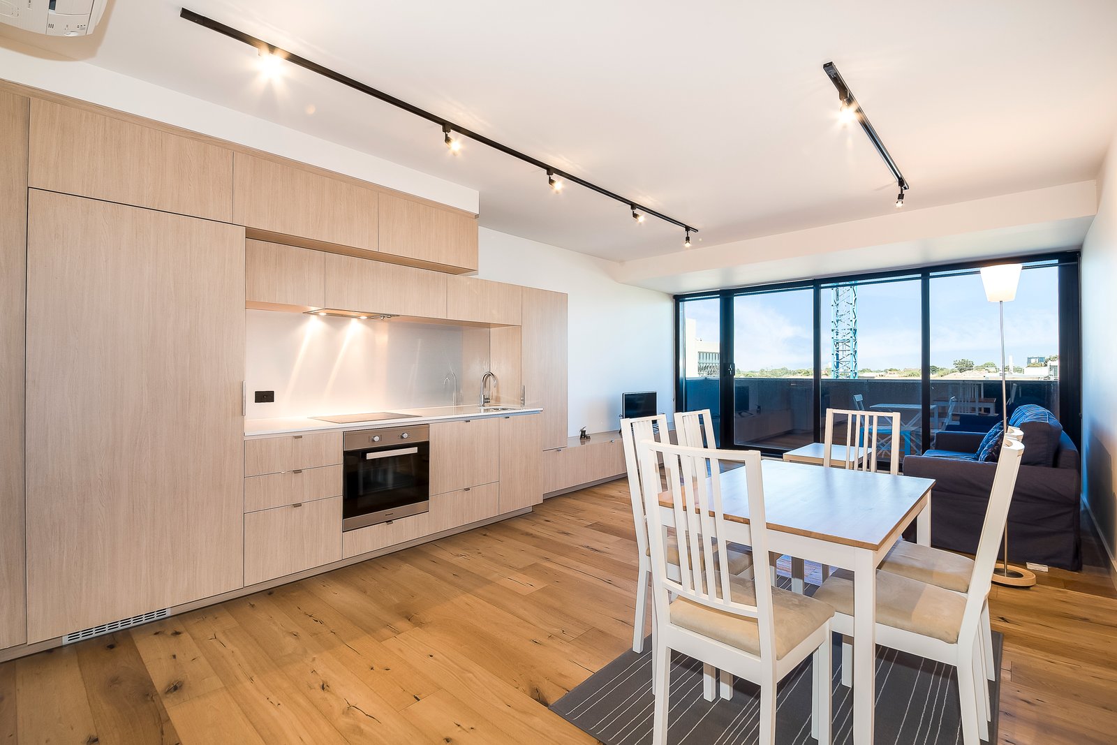 Gallery: 508/99 Palmerston Crescent
