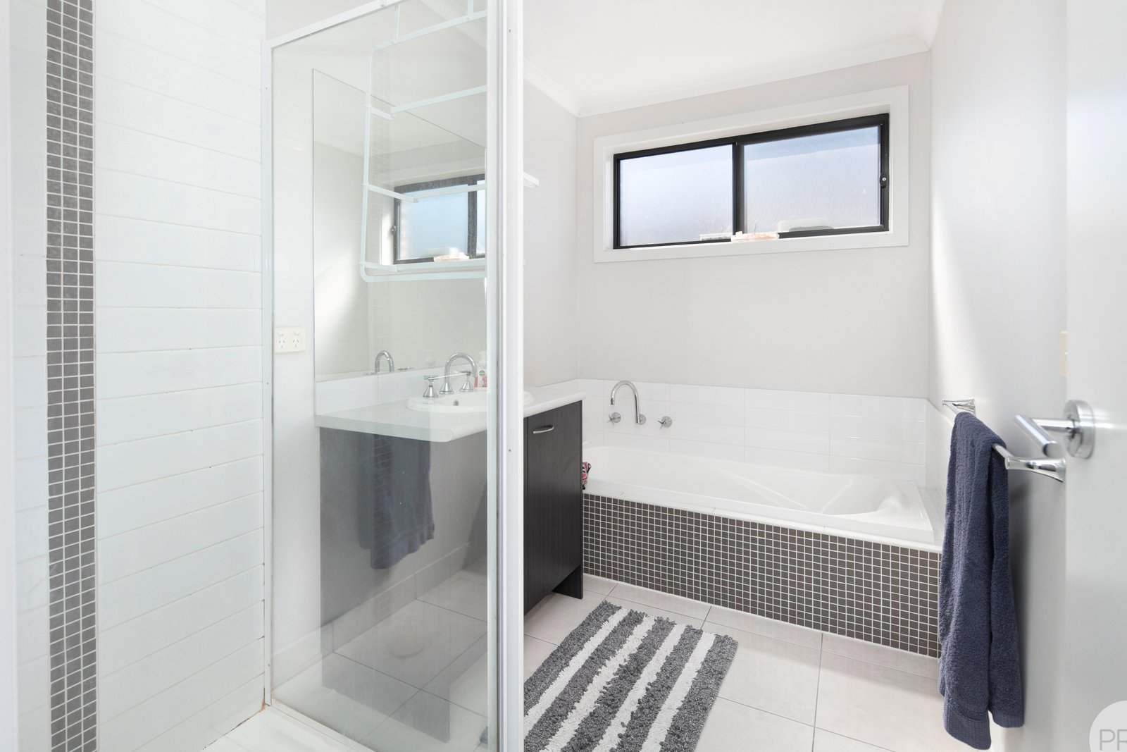 509 Rodier Street CANADIAN 9