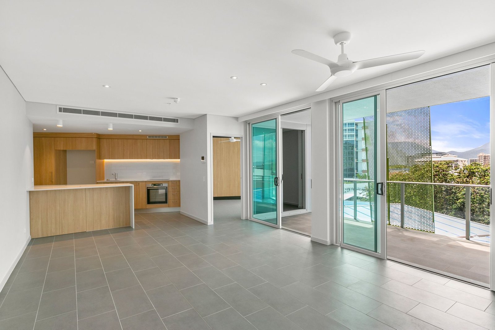 509 163 Abbott Street Cairns City Qld 4870