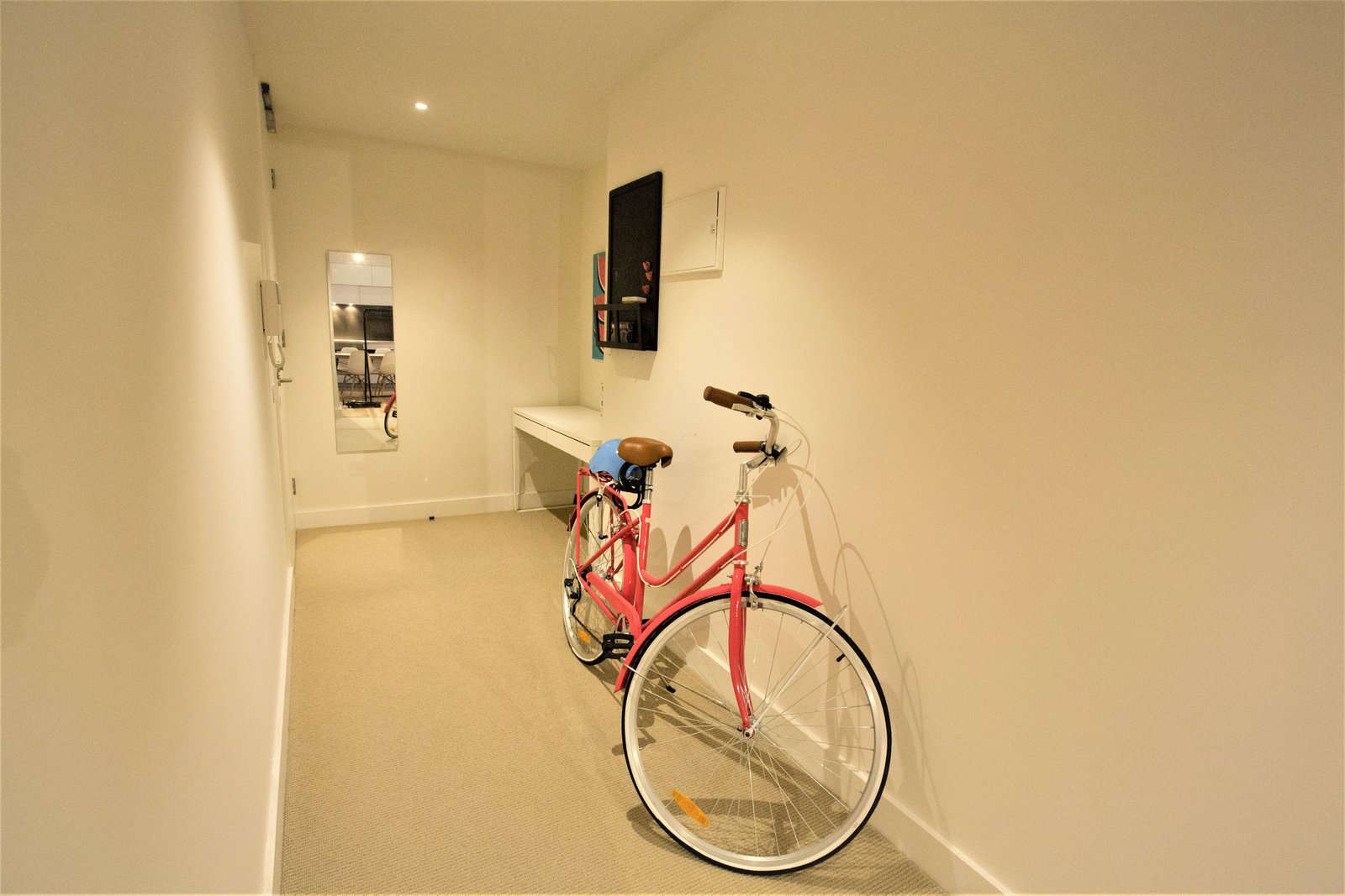 Gallery: 509/99 Palmerston Crescent