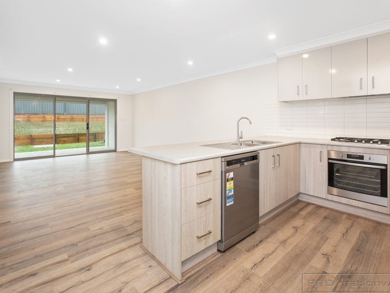 50A Radiant Avenue BOLWARRA HEIGHTS 2