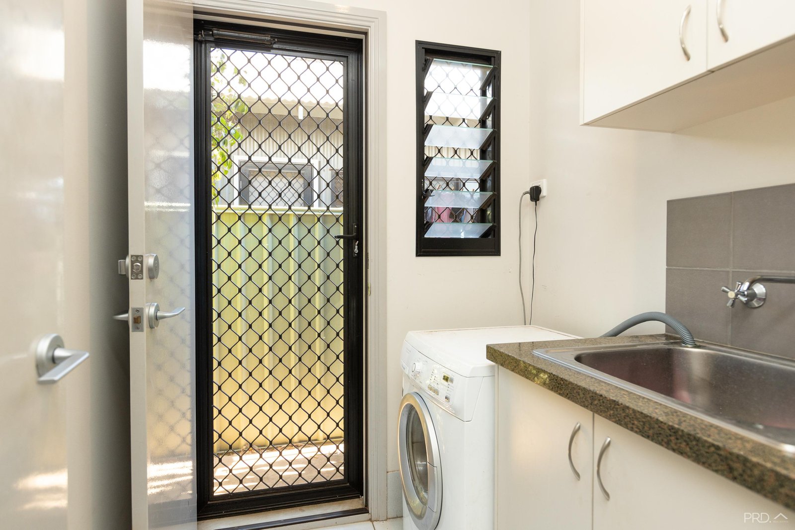 50b Guy Street BROOME 17
