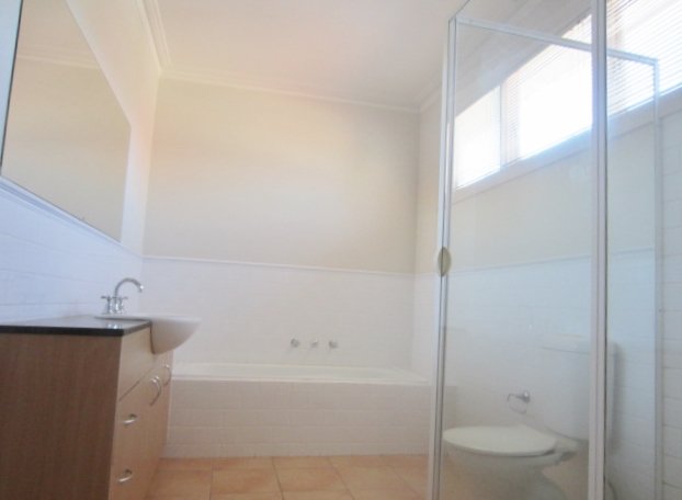 Gallery: 50B Milton Street