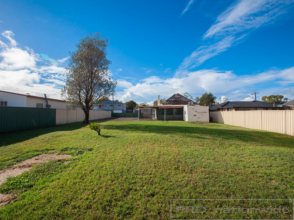 51 Adams St  HEDDON GRETA 4