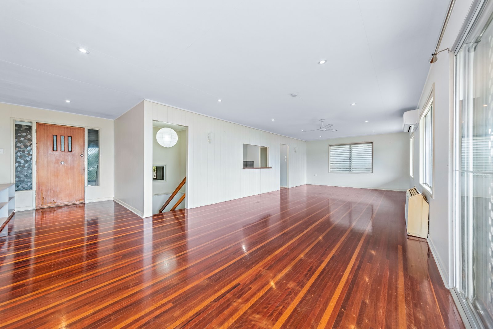 51 Airlie Crescent AIRLIE BEACH 7