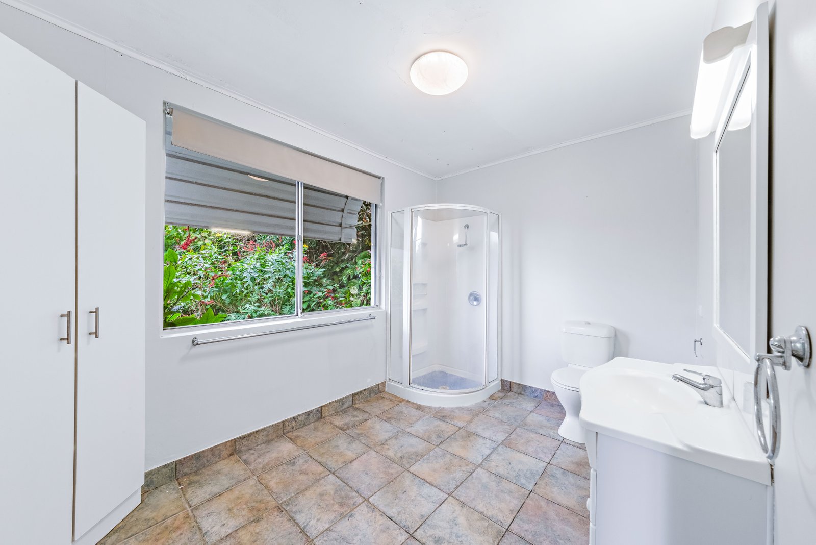 51 Airlie Crescent AIRLIE BEACH 15