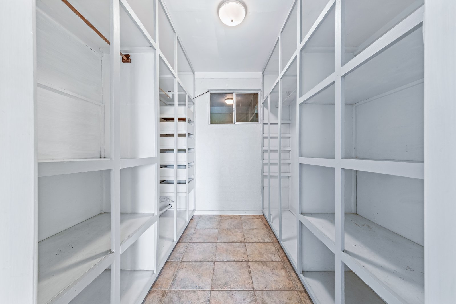 51 Airlie Crescent AIRLIE BEACH 16