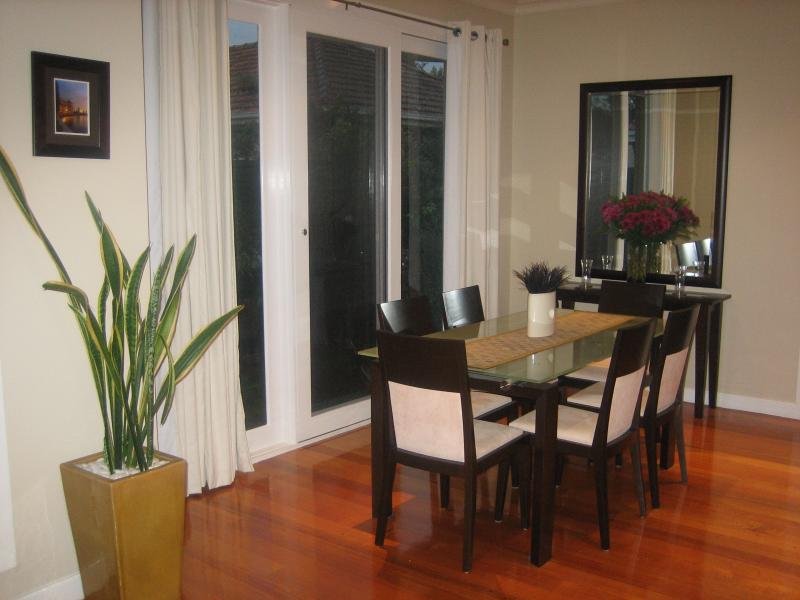 Gallery: 51 Apex Avenue