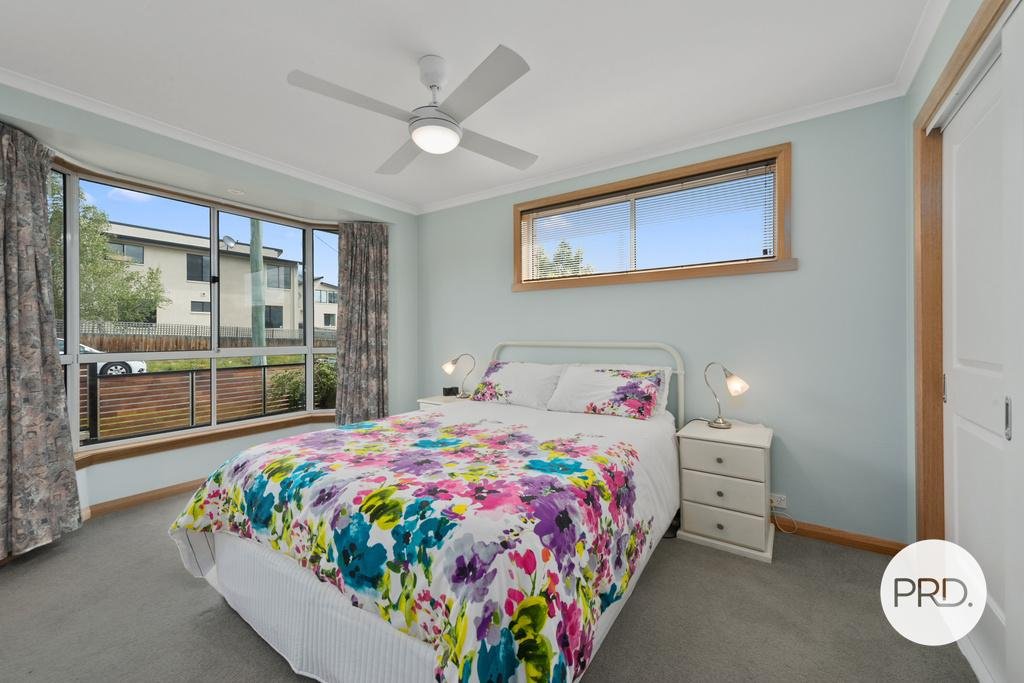 51 Ashbourne Grove WEST MOONAH 11