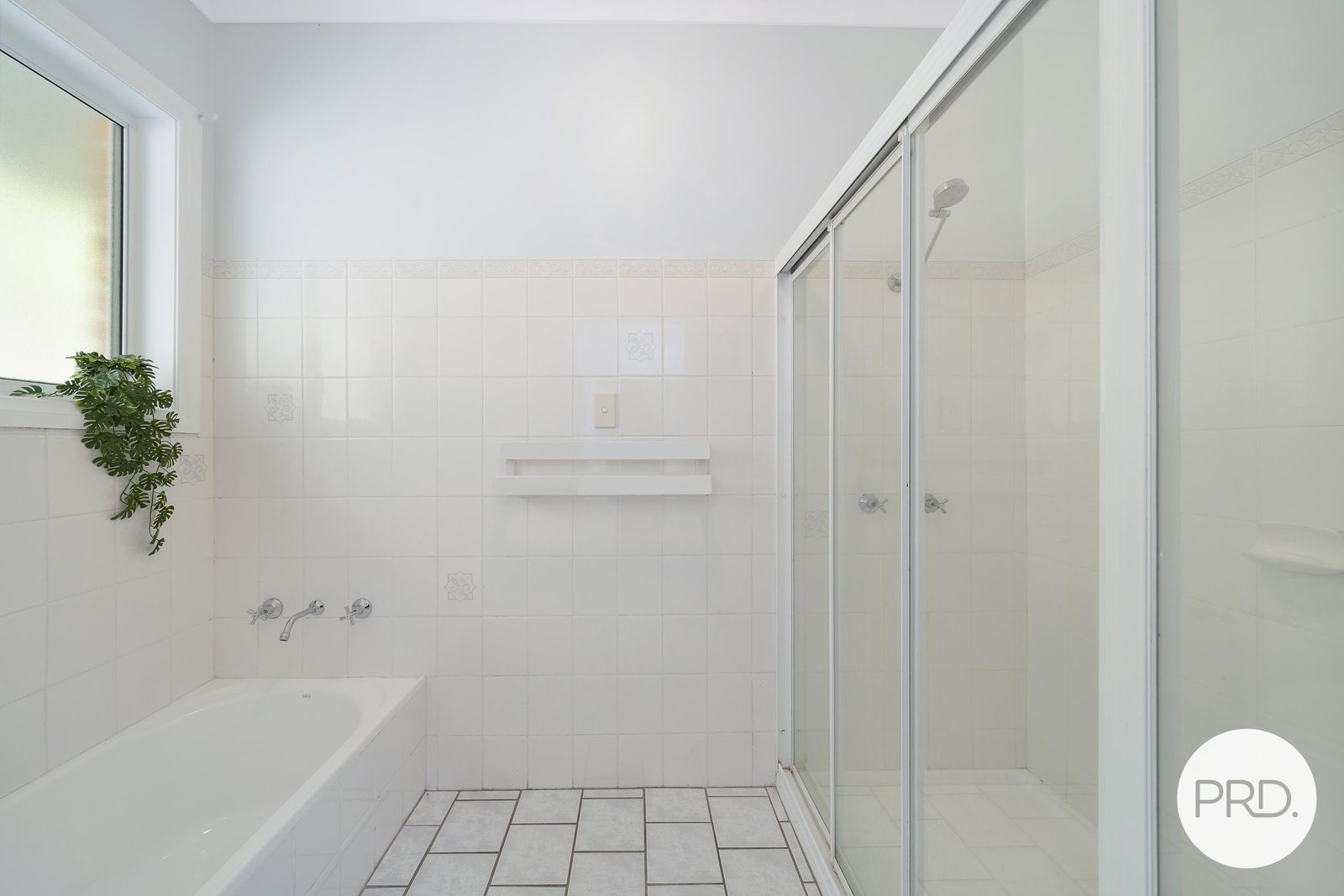 51 Benaroon Drive KENDALL 21