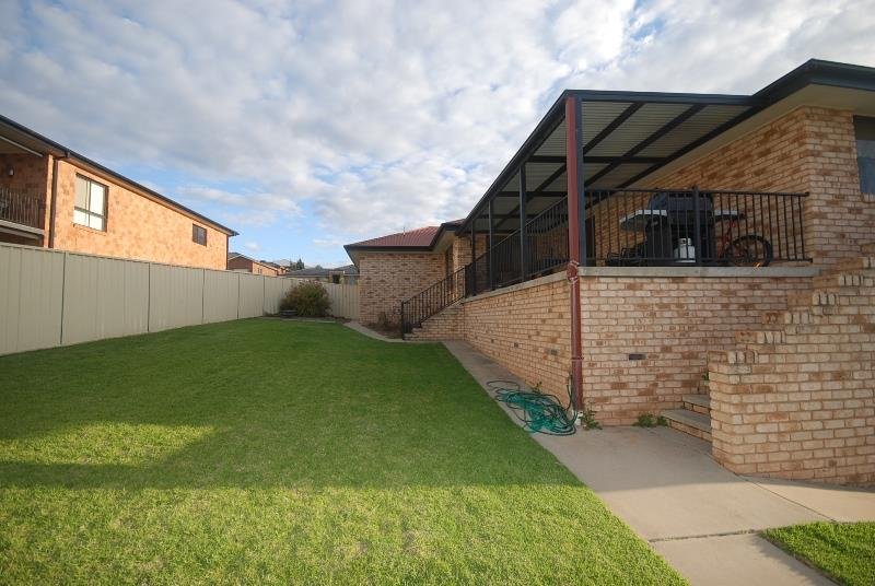 51 Bourkelands Drive BOURKELANDS 8